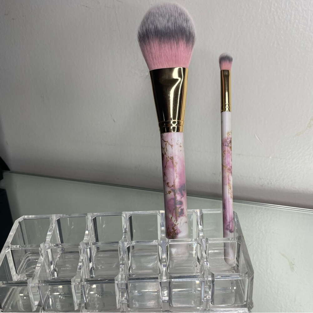 limited edition pair of MAC brushes